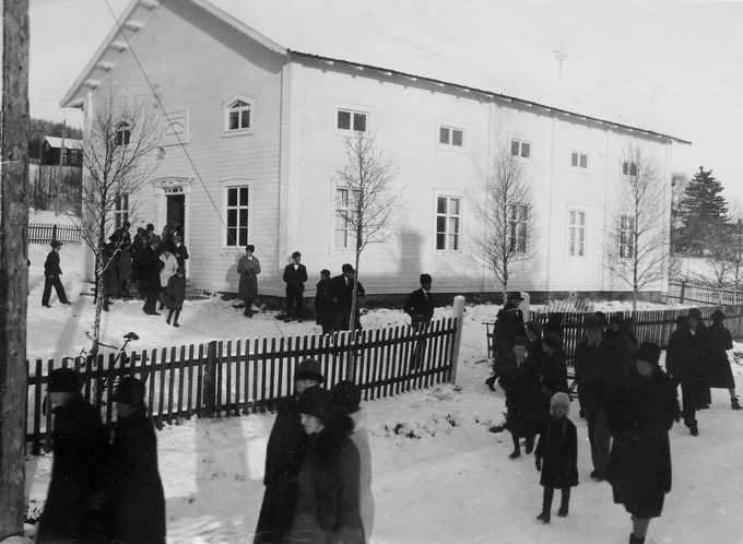 Glommersträsk kapell år 1925. Kapellet revs 1936 när kyrkan byggdes.