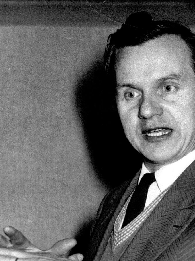 Henning Larsson på Kläppteatern.