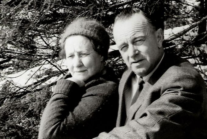 Slaktaren Johan  Lundström med hustrun Astrid Glommersträsk.